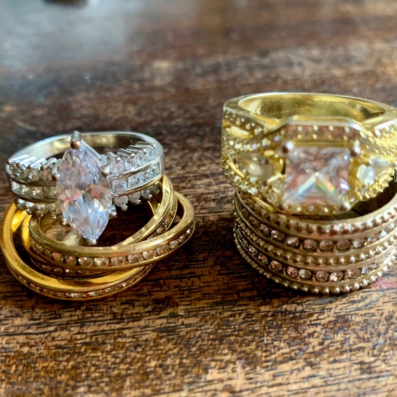 4 Faux Diamond Fashion Rings - Bling Fashion Rings - Picture 3 of 7